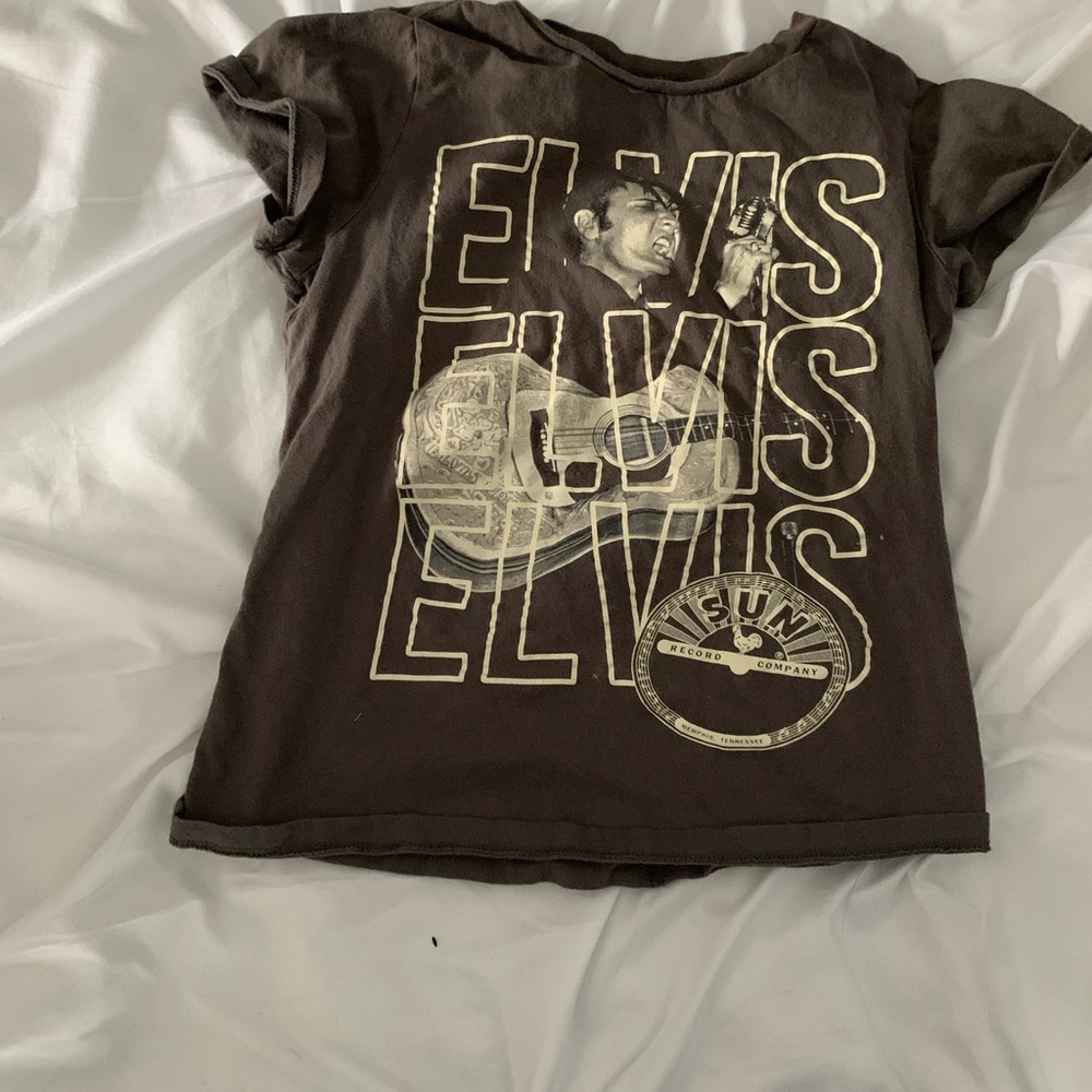 Brown Short Sleeve Tee with Elvis Graphic